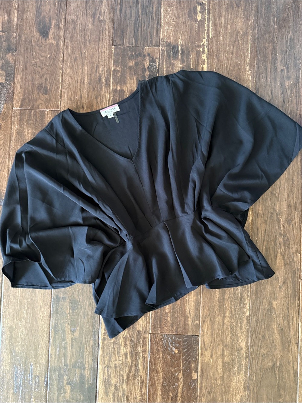 ANDREE BY UNIT Black V-Neck Flutter Sleeve Peplum Top